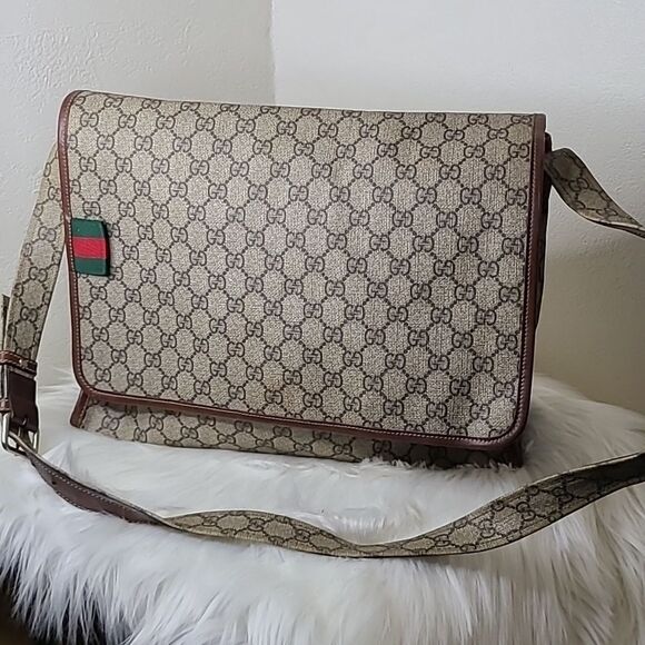 💯 Authentic Gucci Handbag with Cherryline 🍀 - Picture 14 of 15
